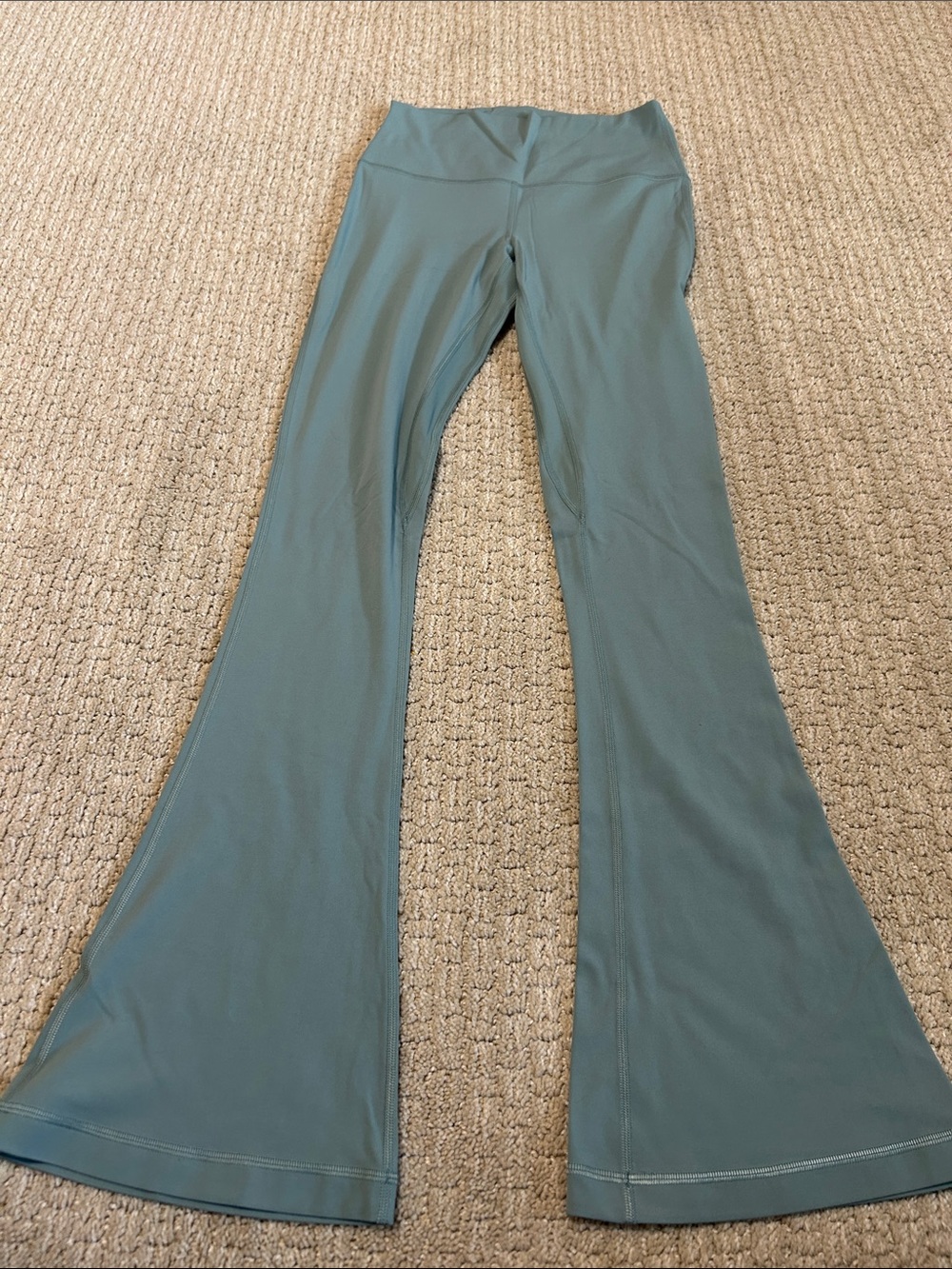 Mini Flare Leggings Like New 6